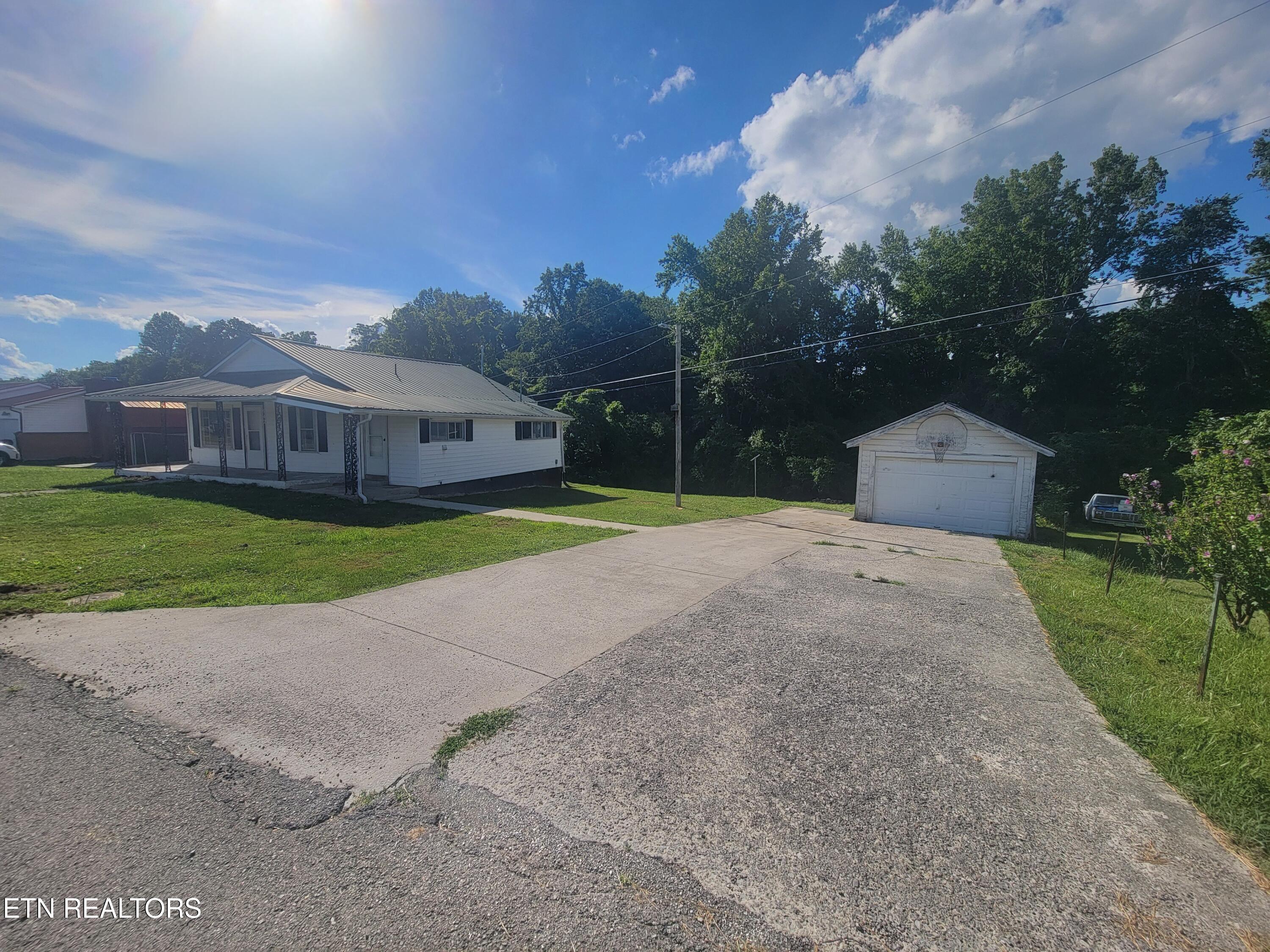 942 Mount View Road Robbins, TN 37852 - Photo 3 of 13 20260623_175313