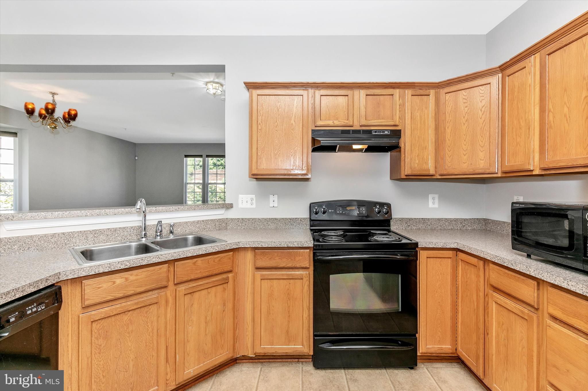 7125 Silverleaf Oak Road, Unit 219 Elkridge, MD 21075 - Photo 17 of 49 Gallery Image 17