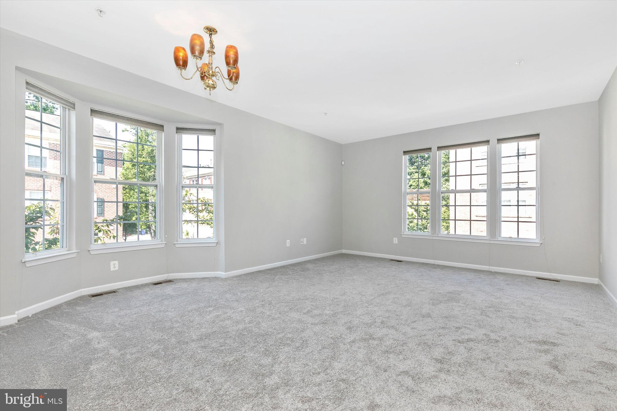 7125 Silverleaf Oak Road, Unit 219 Elkridge, MD 21075 - Photo 5 of 49 Gallery Image 5