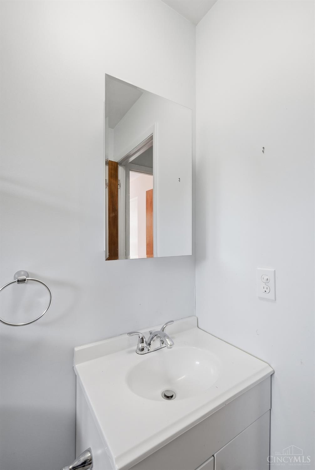 4455 Cloverhill Terrace Cincinnati, OH 45238 - Photo 48 of 78