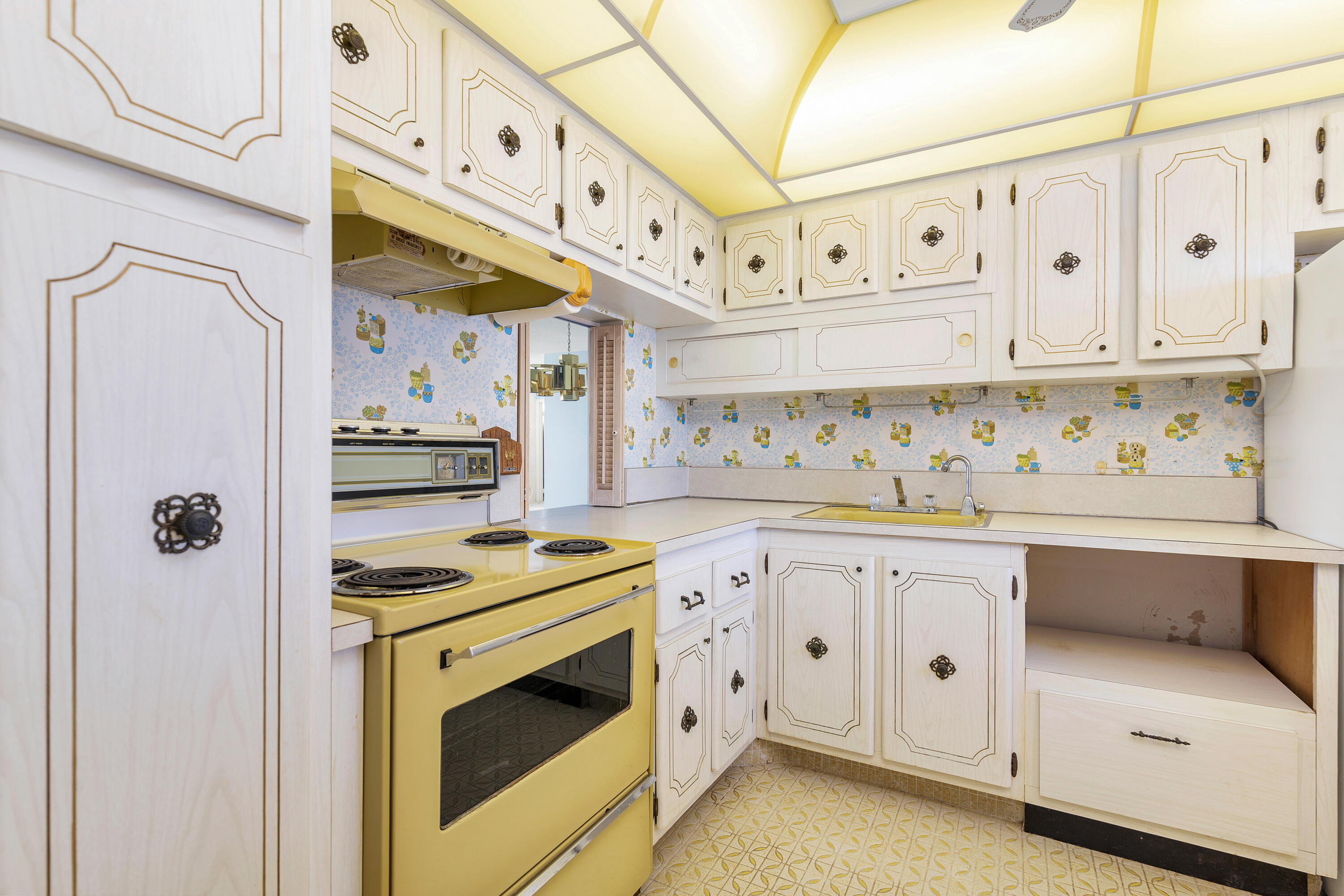 6161 Northwest 2nd Avenue, Unit PHR Boca Raton, FL 33487 - Photo 13 of 25 high-11