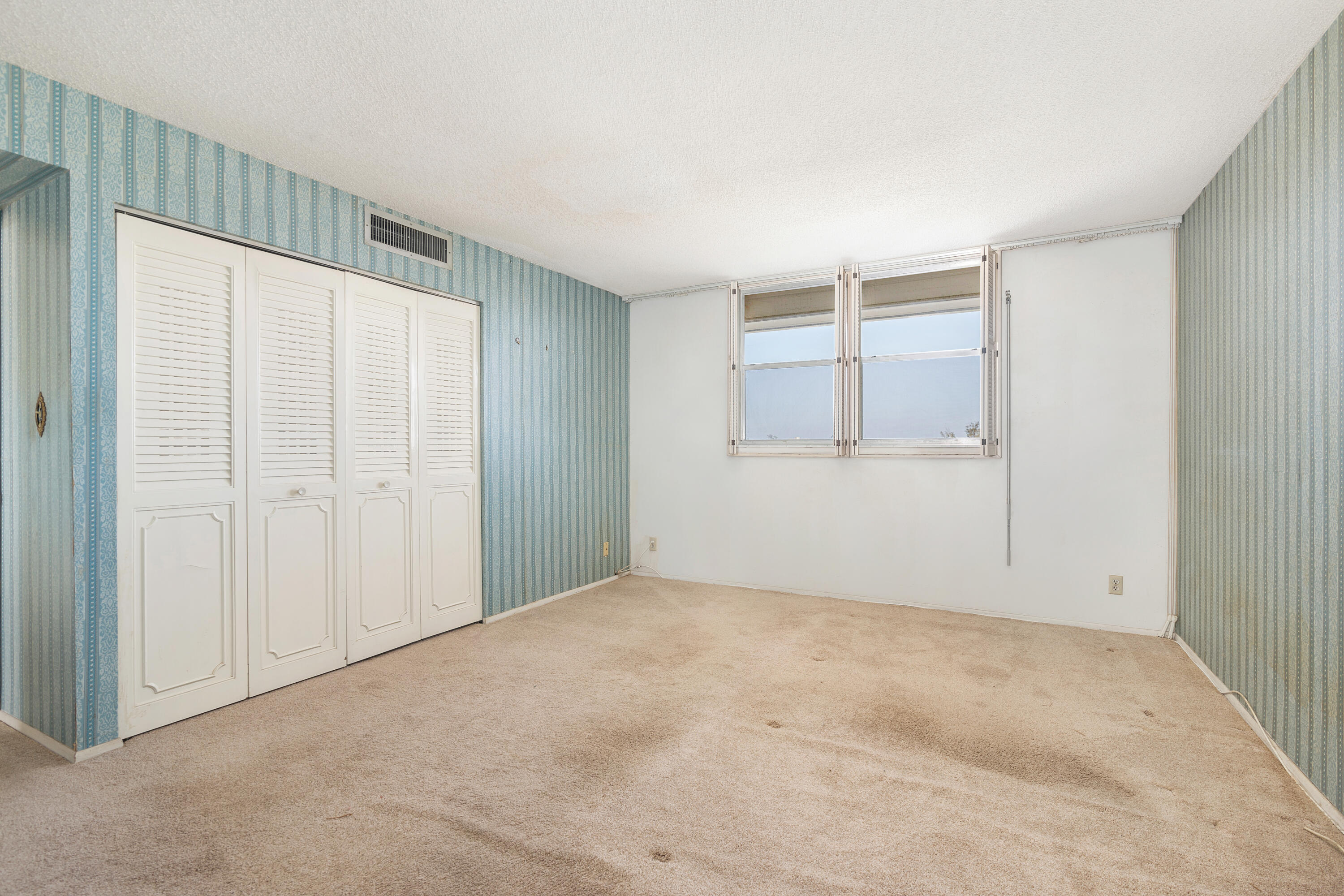 6161 Northwest 2nd Avenue, Unit PHR Boca Raton, FL 33487 - Photo 16 of 25 high-14