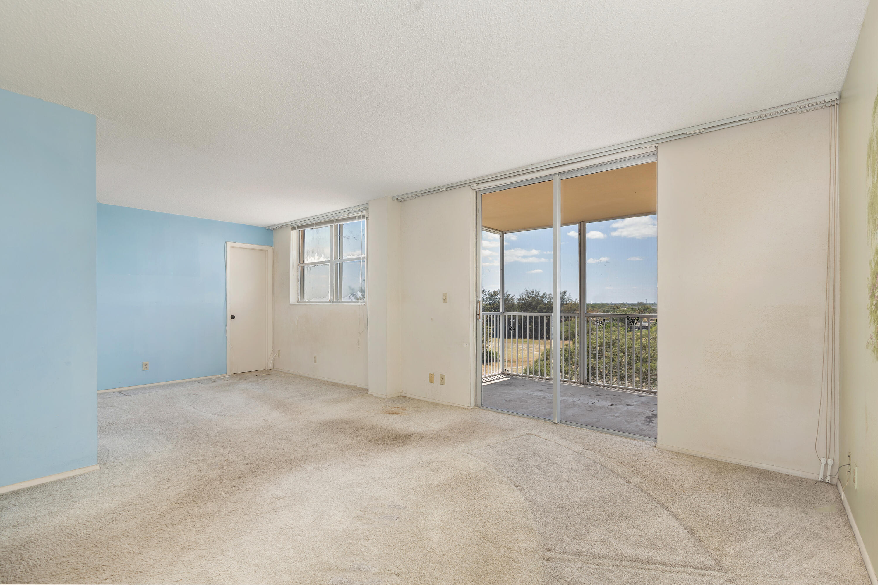 6161 Northwest 2nd Avenue, Unit PHR Boca Raton, FL 33487 - Photo 9 of 25 high-7