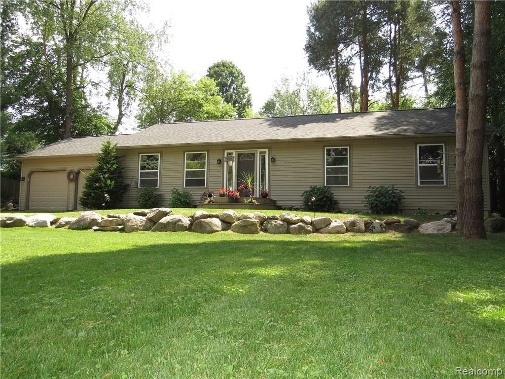 8339 Rustic Trail Linden, MI 48451 - Photo 1 of 30 IMG_9188.JPG