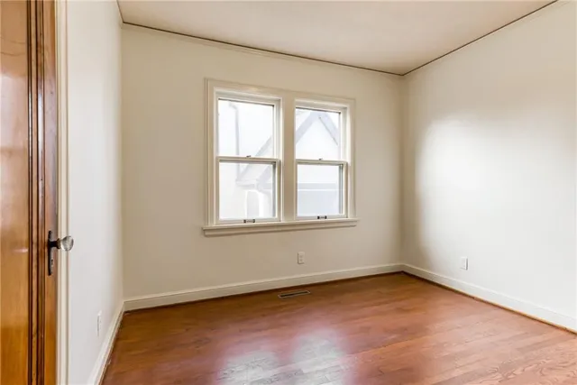 $340,000 | 1005 West 77th Terrace, Kansas City, MO 64114