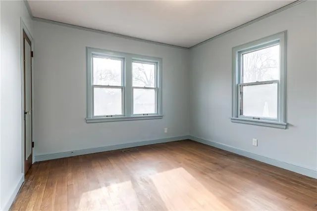 $340,000 | 1005 West 77th Terrace, Kansas City, MO 64114