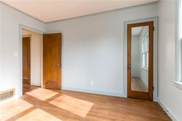 $340,000 | 1005 West 77th Terrace, Kansas City, MO 64114