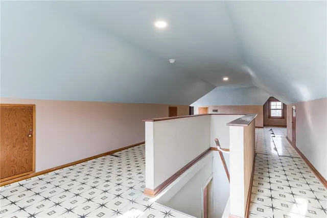 $340,000 | 1005 West 77th Terrace, Kansas City, MO 64114