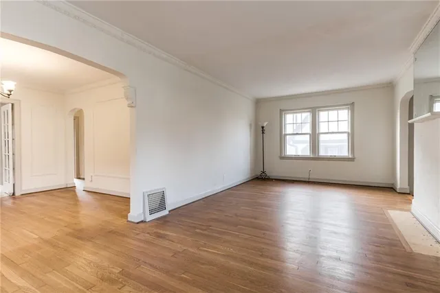 $340,000 | 1005 West 77th Terrace, Kansas City, MO 64114