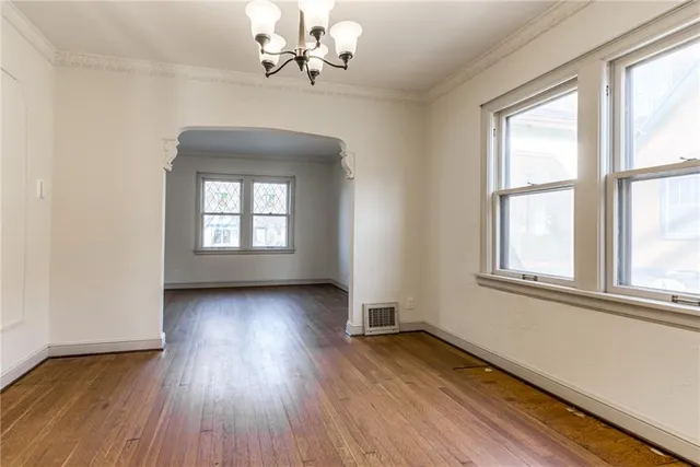 $340,000 | 1005 West 77th Terrace, Kansas City, MO 64114