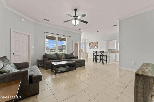 $255,000 | 2934 Nicholson Lake Drive, Baton Rouge, LA 70810