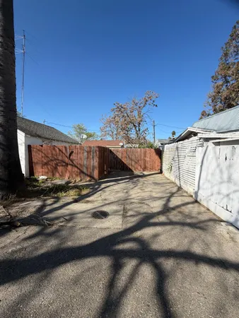 $775,000 | 2324 6th Street, Hughson, CA 95326