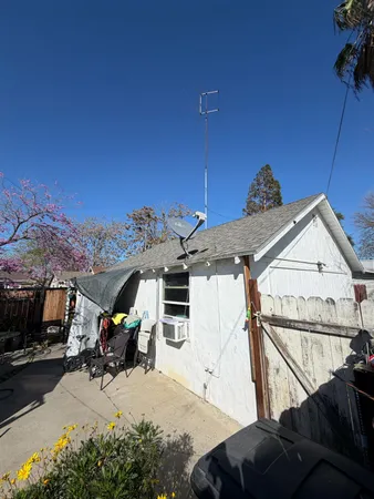 $775,000 | 2324 6th Street, Hughson, CA 95326