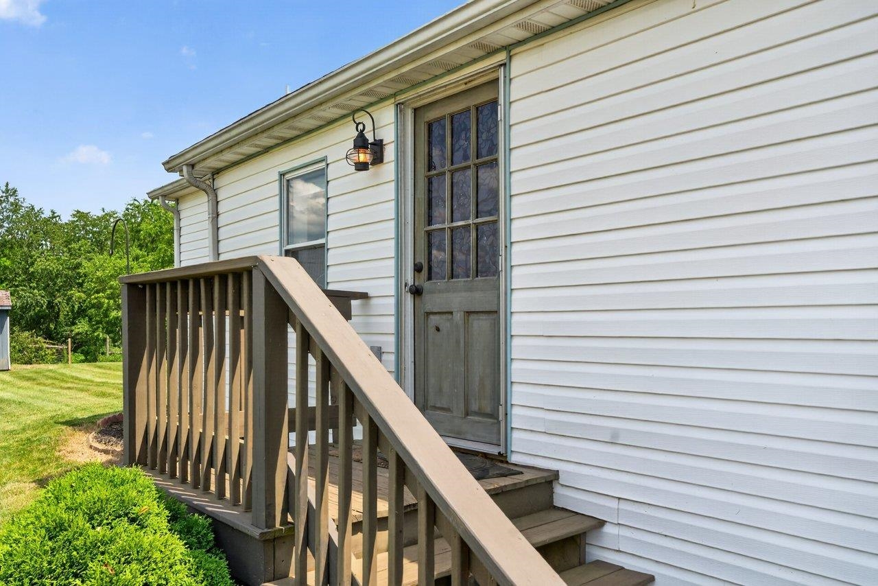 406 Hewitt Road Swoope, VA 24479 - Photo 3 of 36