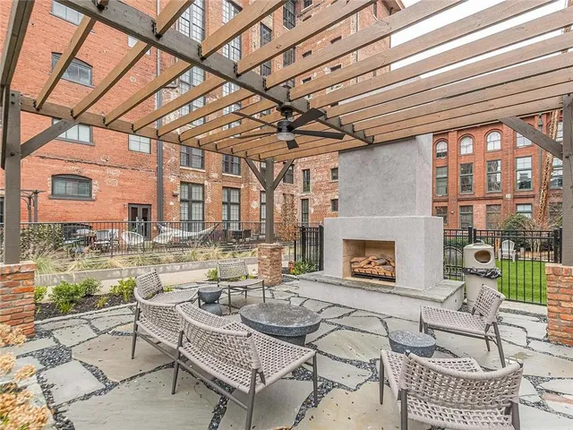 $555,000 | 170 Boulevard Southeast, Unit 131H, Atlanta, GA 30312