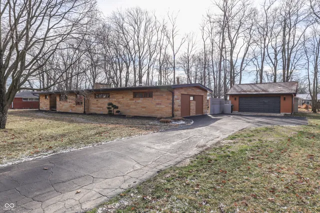 $3,900 | 111 McClellan Road, Greenfield, IN 46140