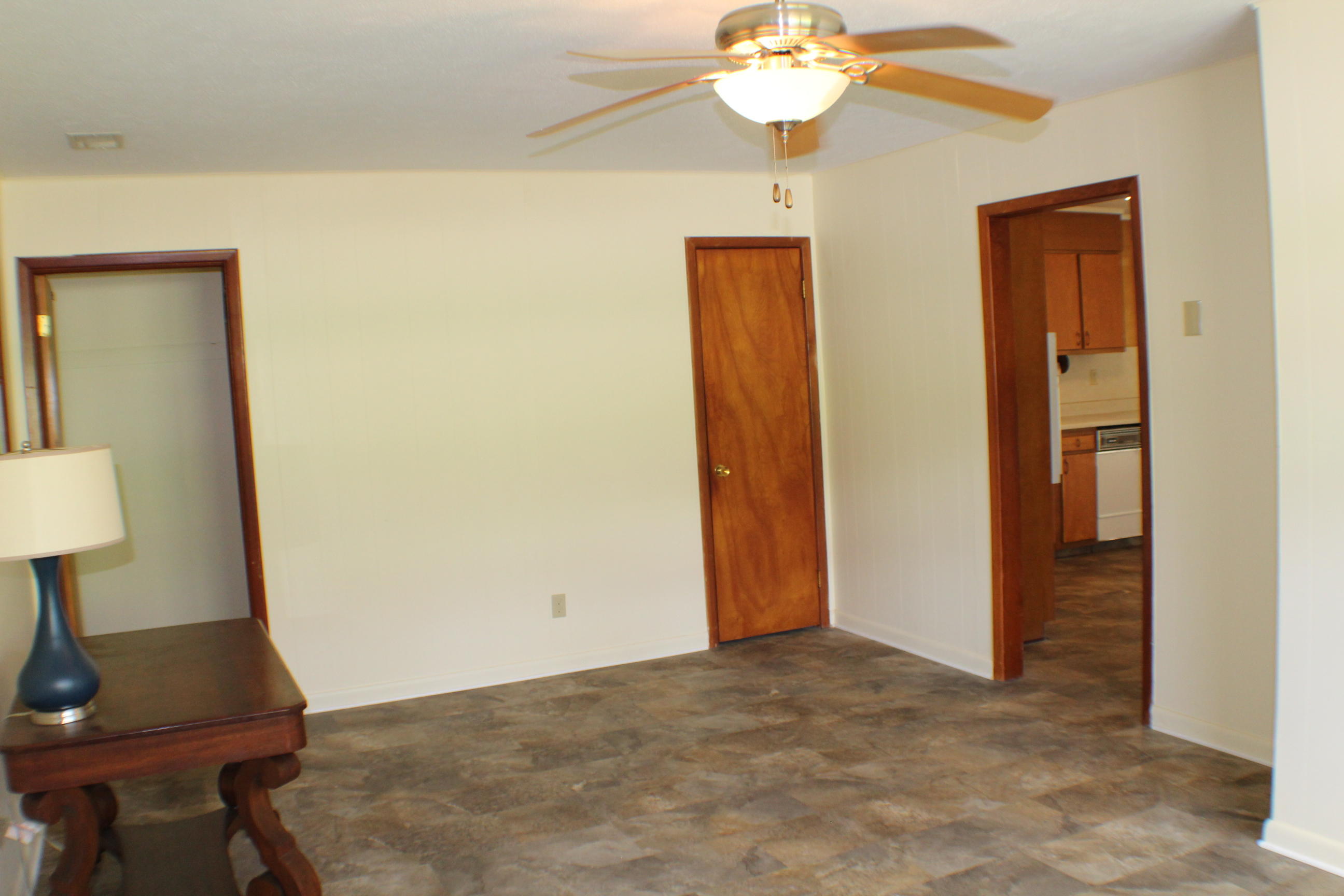 817 Colonial Heights Road Kingsport, TN 37663 - Photo 36 of 46 IMG_3061