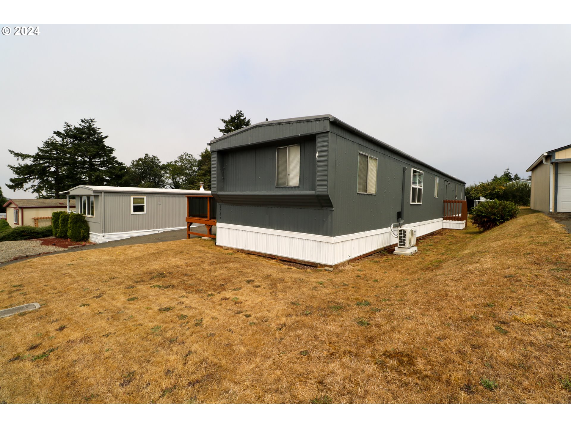 a house view with a outdoor space