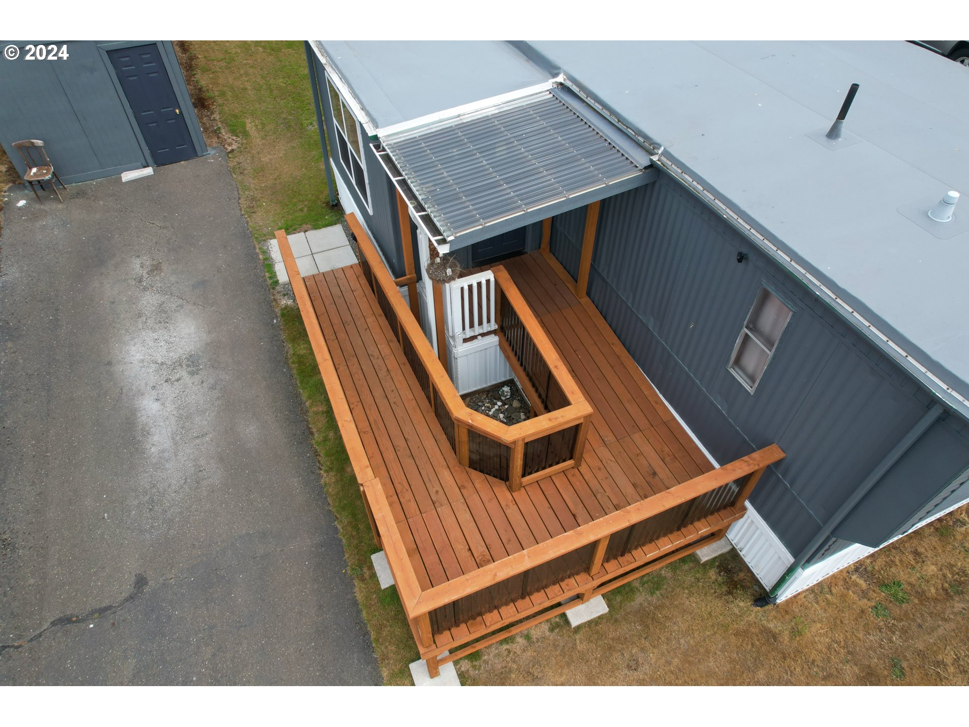 1265 Embarcadero Circle Coos Bay, OR 97420 - Photo 35 of 36 a view of an outdoor space