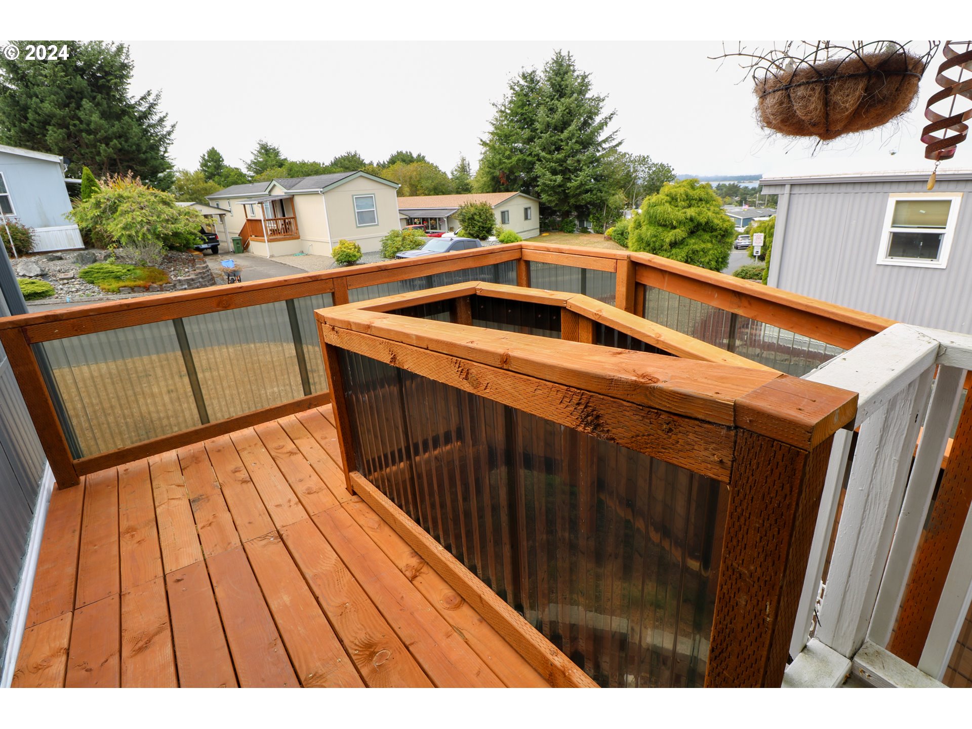 1265 Embarcadero Circle Coos Bay, OR 97420 - Photo 36 of 36