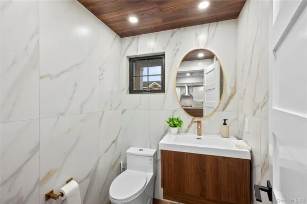 $1,399,000 | 3050 Judith Drive, Bellmore, NY 11710