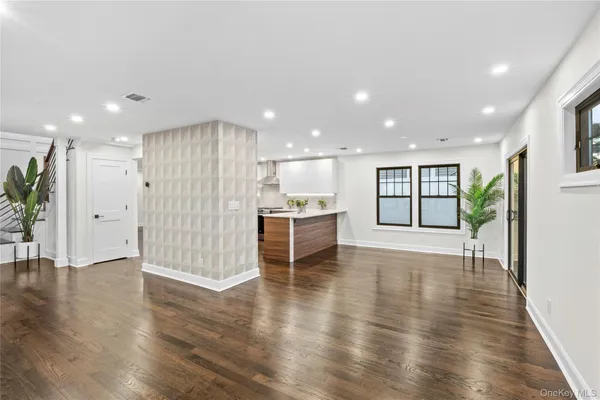 $1,399,000 | 3050 Judith Drive, Bellmore, NY 11710