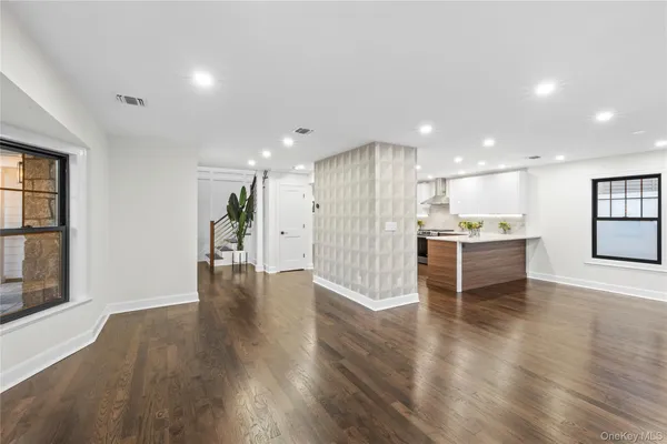 $1,399,000 | 3050 Judith Drive, Bellmore, NY 11710