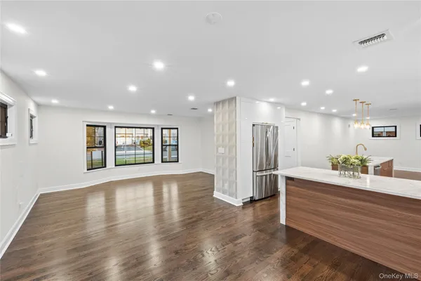 $1,399,000 | 3050 Judith Drive, Bellmore, NY 11710