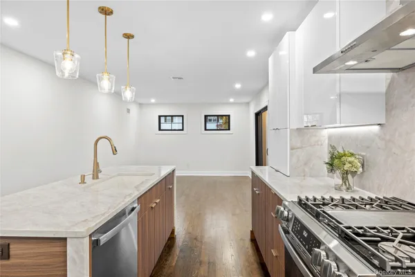 $1,399,000 | 3050 Judith Drive, Bellmore, NY 11710