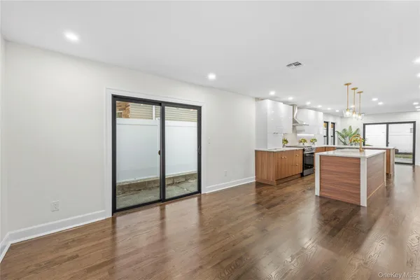 $1,399,000 | 3050 Judith Drive, Bellmore, NY 11710