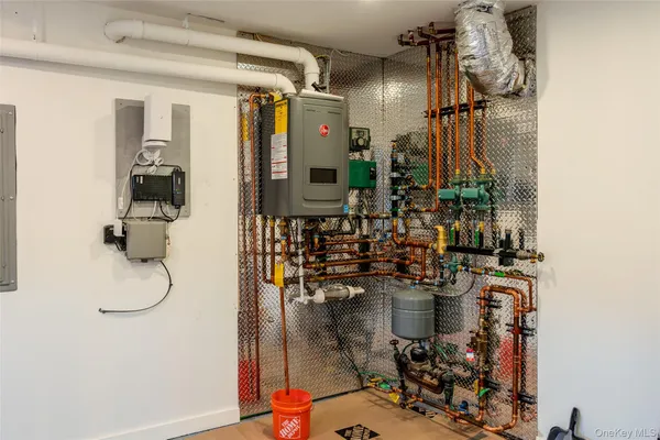 $1,399,000 | 3050 Judith Drive, Bellmore, NY 11710