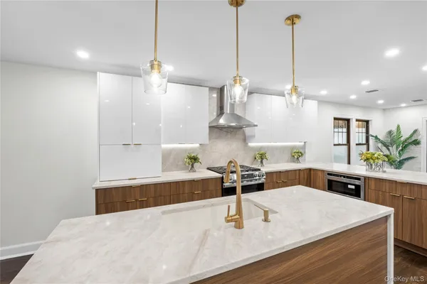 $1,399,000 | 3050 Judith Drive, Bellmore, NY 11710