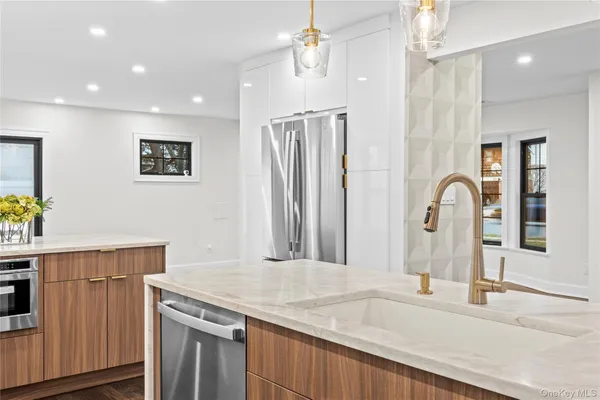 $1,399,000 | 3050 Judith Drive, Bellmore, NY 11710