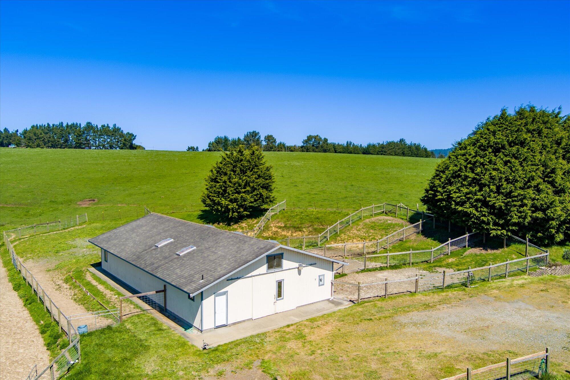255 Hillcrest Road Loleta, CA 95551 - Photo 14 of 105 006-255 Hillcrest-211