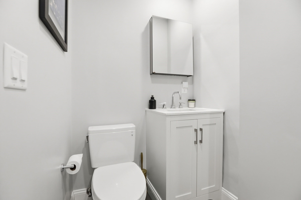 1896 Beacon Street, Unit 3 Brookline, MA 02445 - Photo 12 of 26