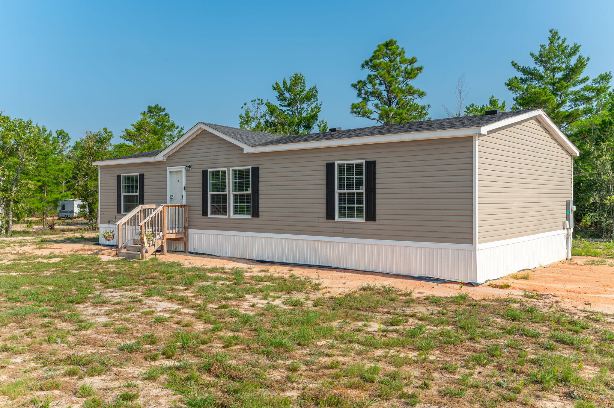 2-web-or-mls-105 See Saw Bend Exterior-2