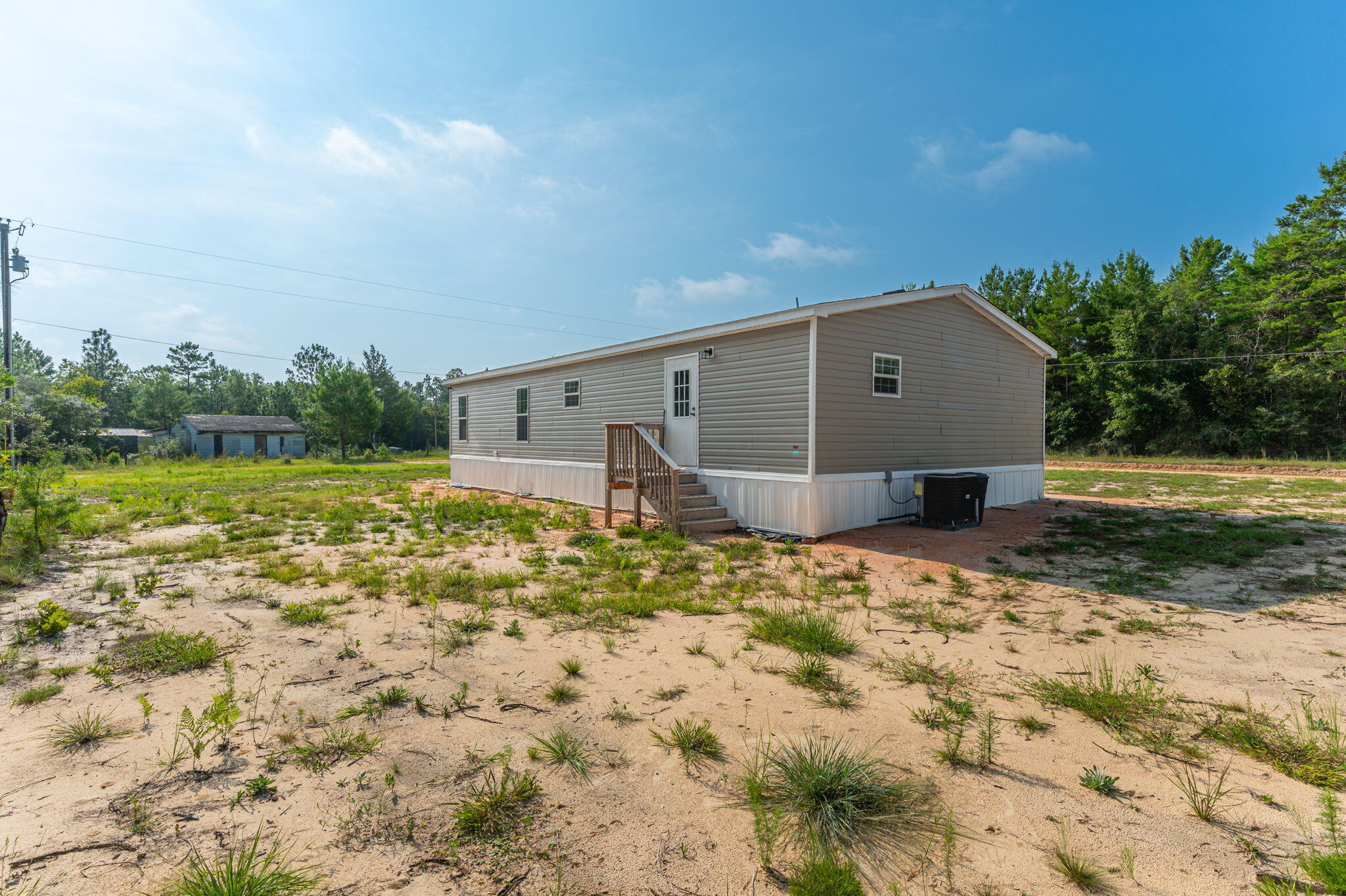105 See Saw Bend Road DeFuniak Springs, FL 32433 - Photo 31 of 33 31-web-or-mls-105 See Saw Bend Exterior-