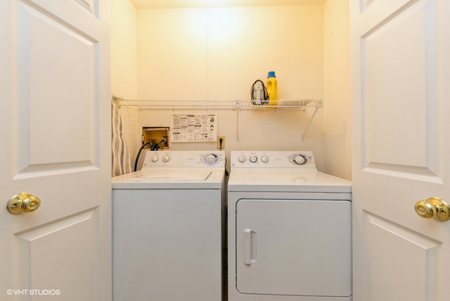 1290 Oak Hill Road, Unit D Lake Barrington, IL 60010 - Photo 15 of 40