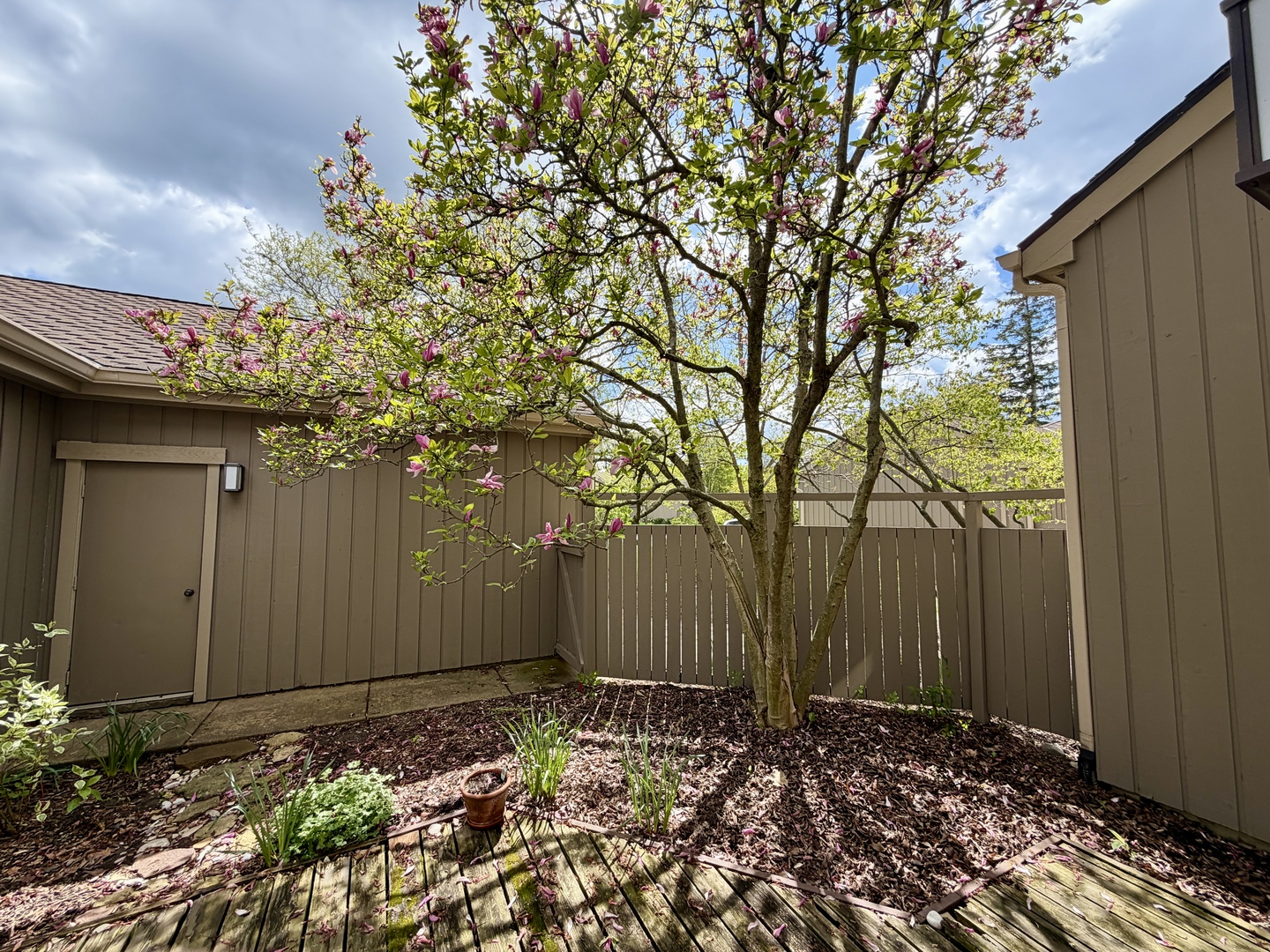 1290 Oak Hill Road, Unit D Lake Barrington, IL 60010 - Photo 19 of 40