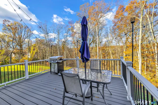 $799,900 | 2 Woods View Lane, Shelton, CT 06484