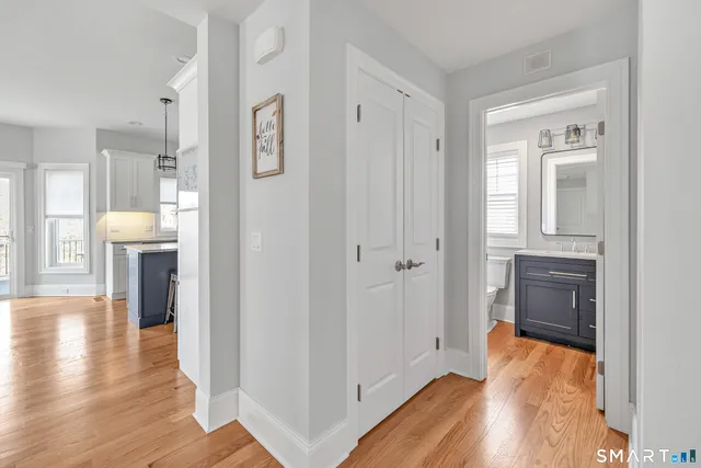 $799,900 | 2 Woods View Lane, Shelton, CT 06484