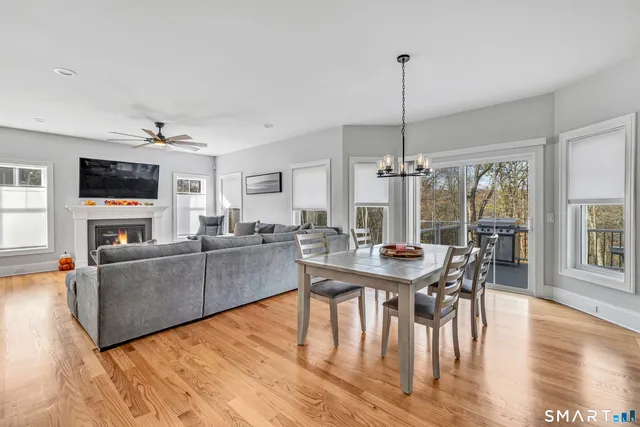 $799,900 | 2 Woods View Lane, Shelton, CT 06484