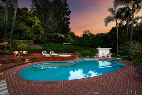 $3,495,000 | 11818 Laurel Hills Road, Studio City, CA 91604