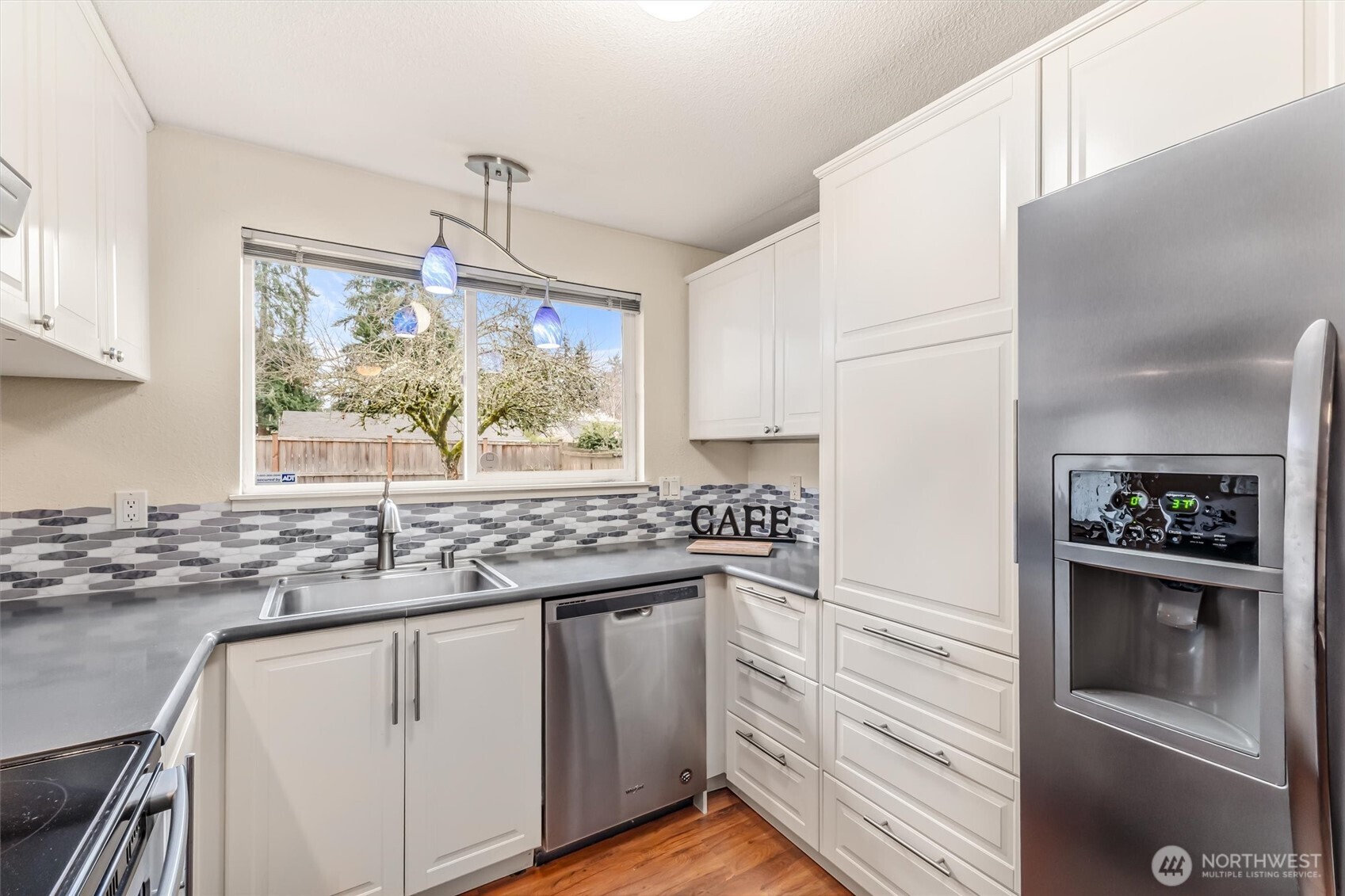 2611 Northeast 23rd Place Renton, WA 98056 - Photo 14 of 28