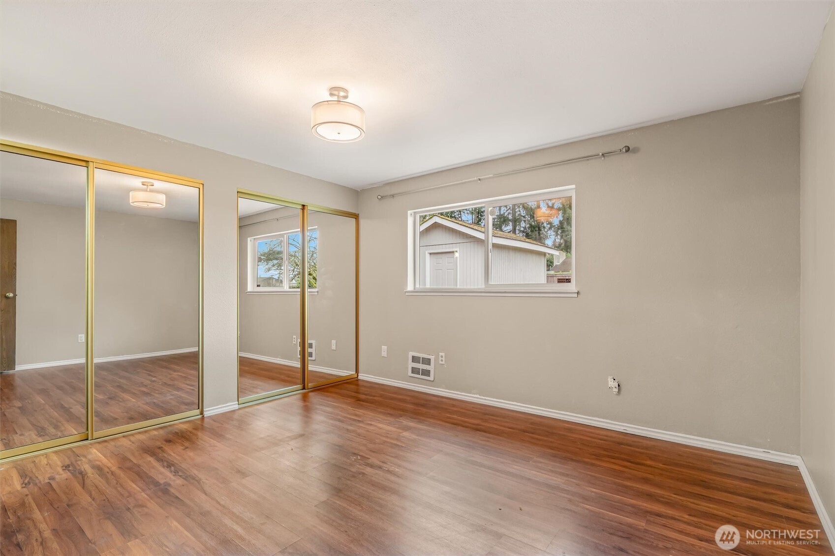 2611 Northeast 23rd Place Renton, WA 98056 - Photo 15 of 28