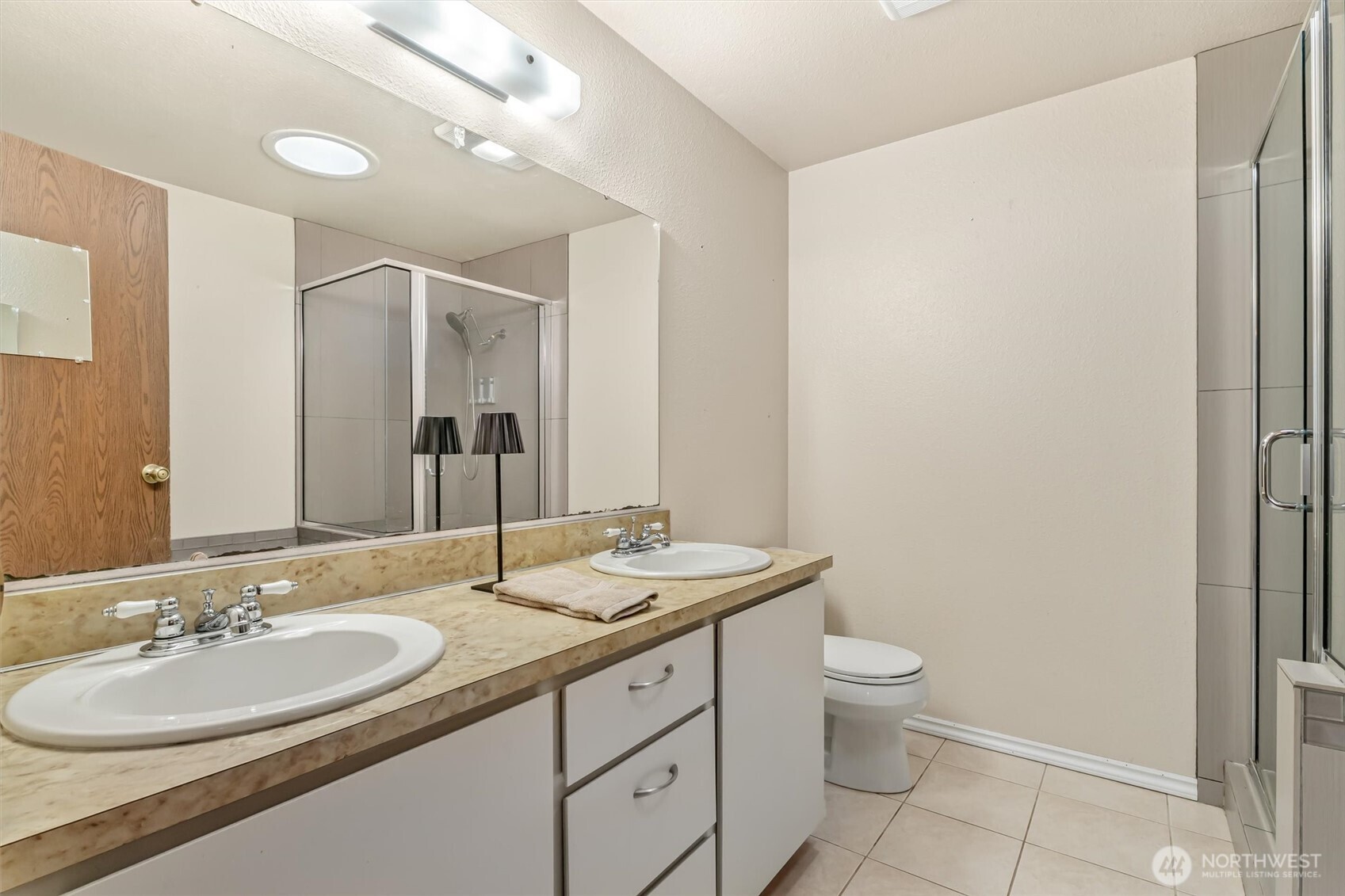2611 Northeast 23rd Place Renton, WA 98056 - Photo 17 of 28