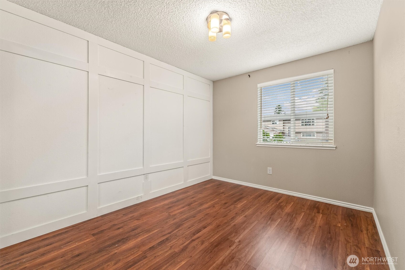 2611 Northeast 23rd Place Renton, WA 98056 - Photo 18 of 28