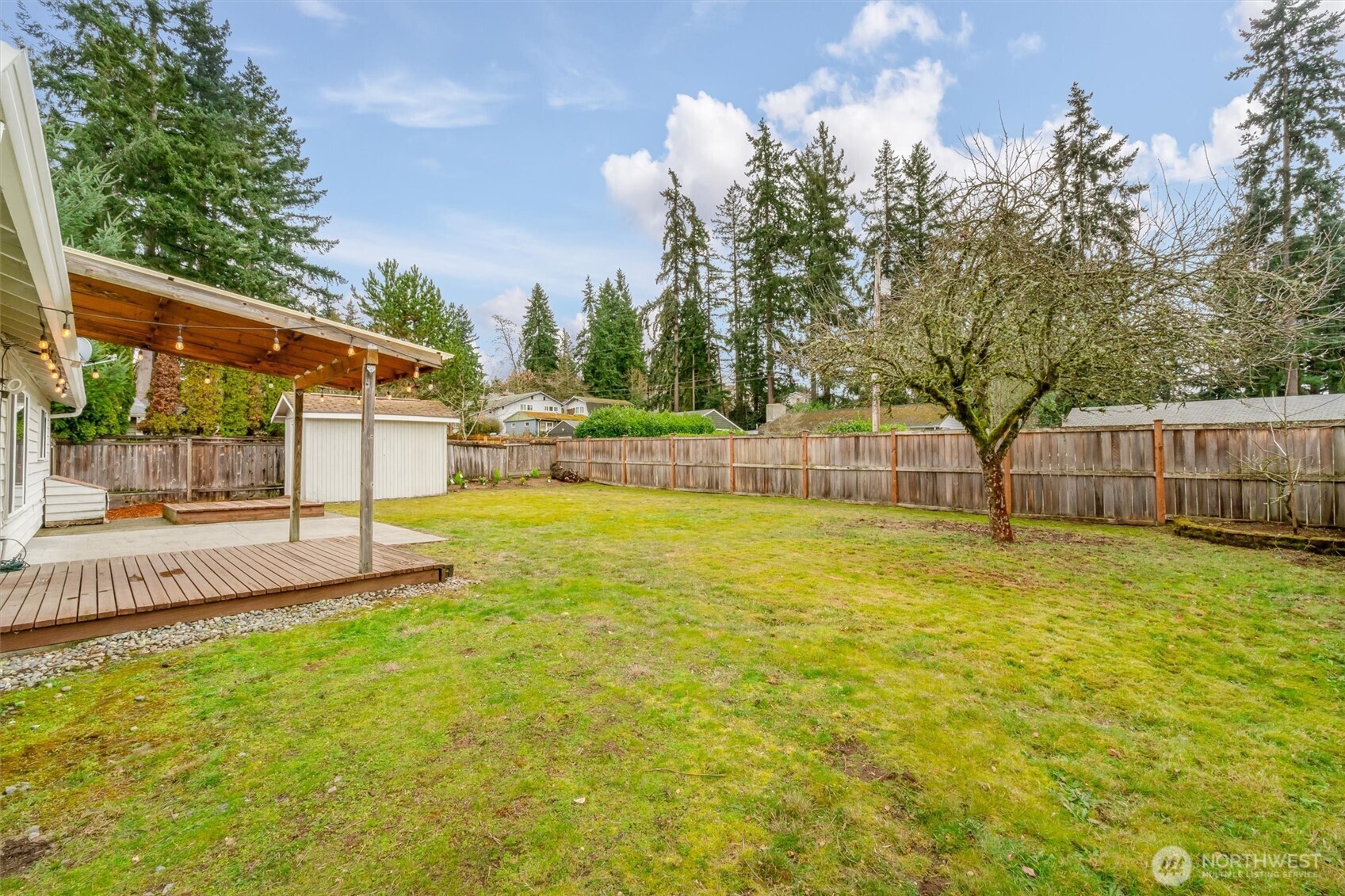 2611 Northeast 23rd Place Renton, WA 98056 - Photo 24 of 28