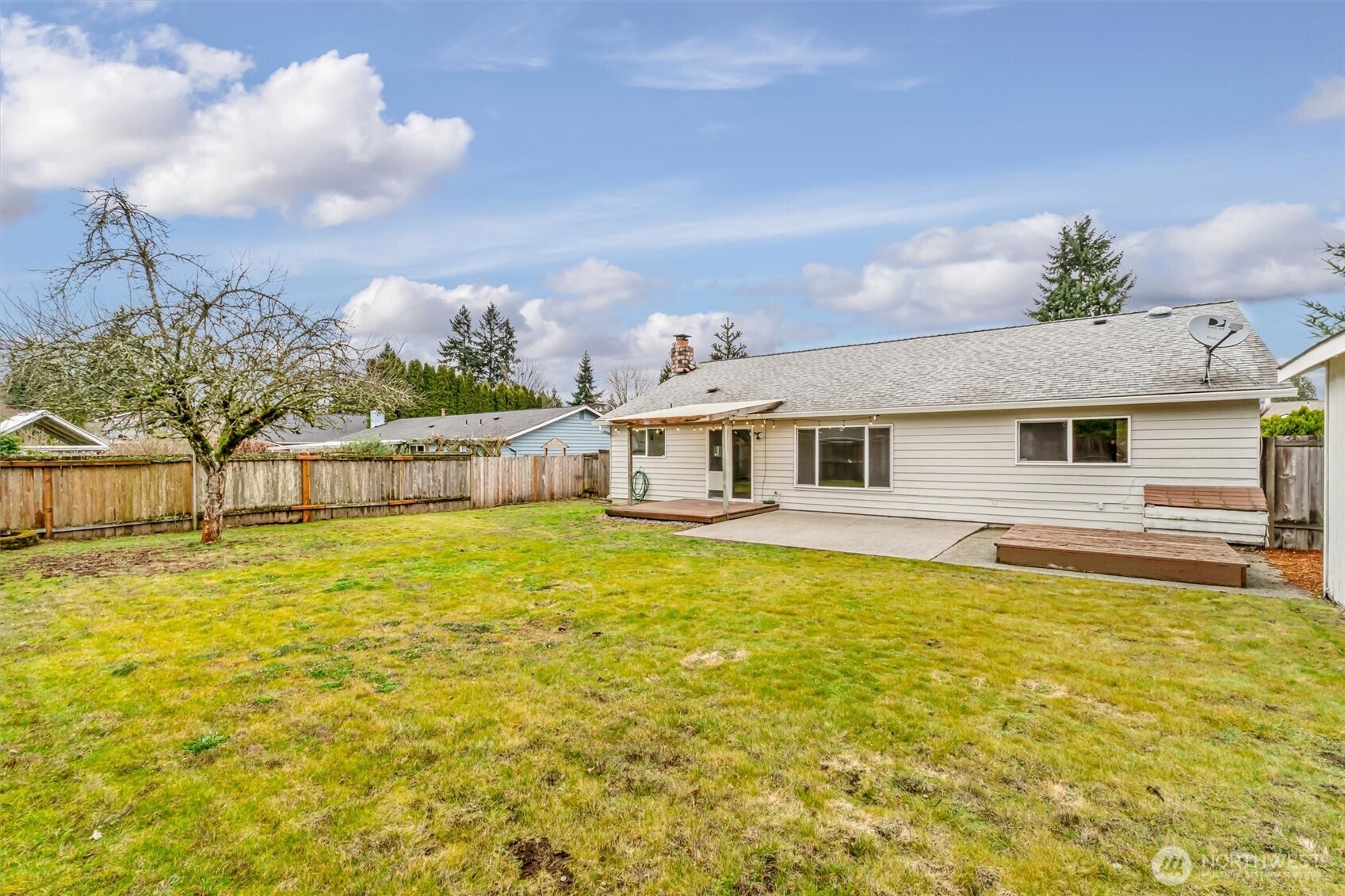 2611 Northeast 23rd Place Renton, WA 98056 - Photo 25 of 28