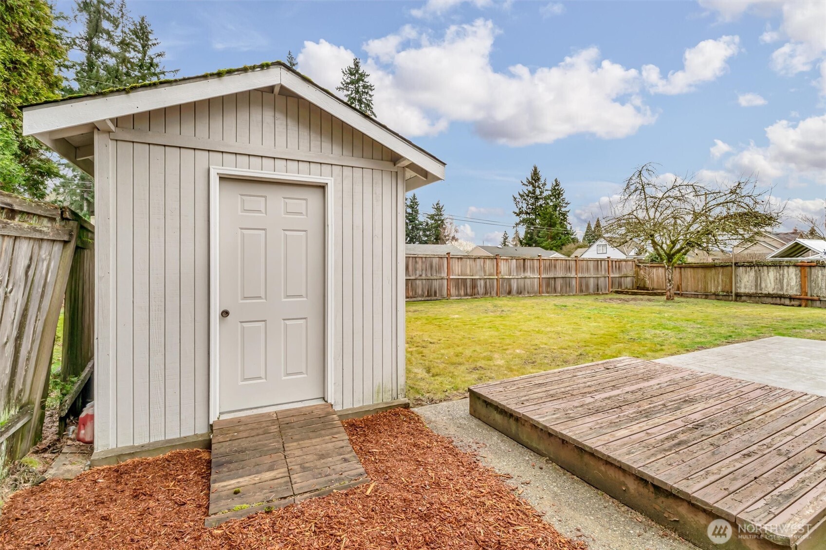 2611 Northeast 23rd Place Renton, WA 98056 - Photo 26 of 28